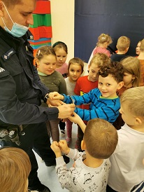 Bezpieczny przedszkolak – spotkanie z policjantem